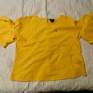 yellow blouse with arm frufles L/XL